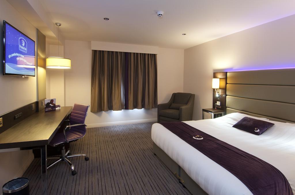 Premier Inn Stirling City Centre Szoba fotó